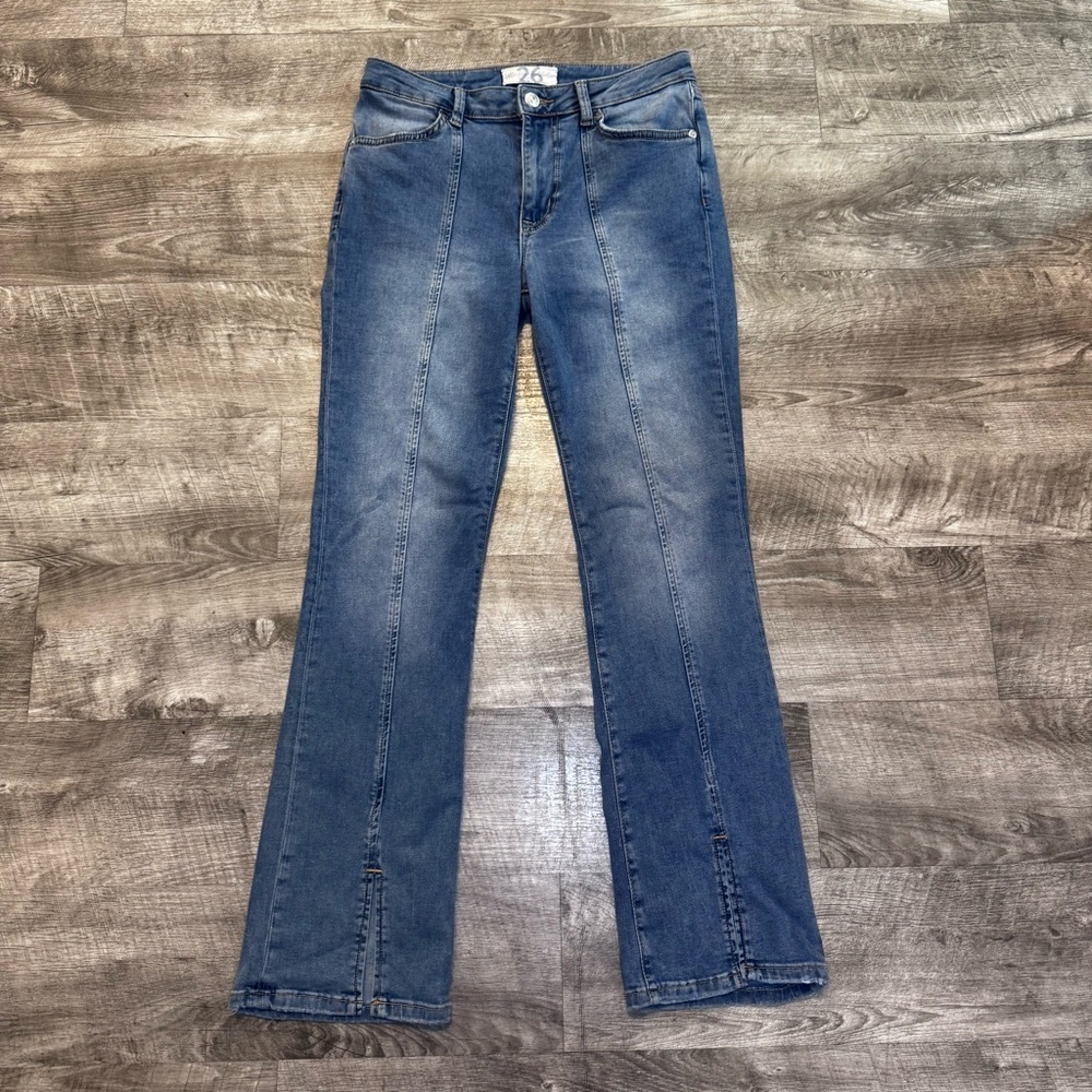 We the Free Baykanlar Slight Boot Seamed Front Slit Kick Jeans Womens Sz. 26